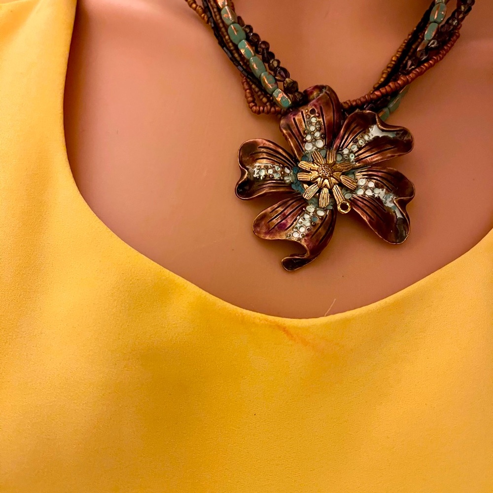 Chico’s turquoise flower beads necklace signed